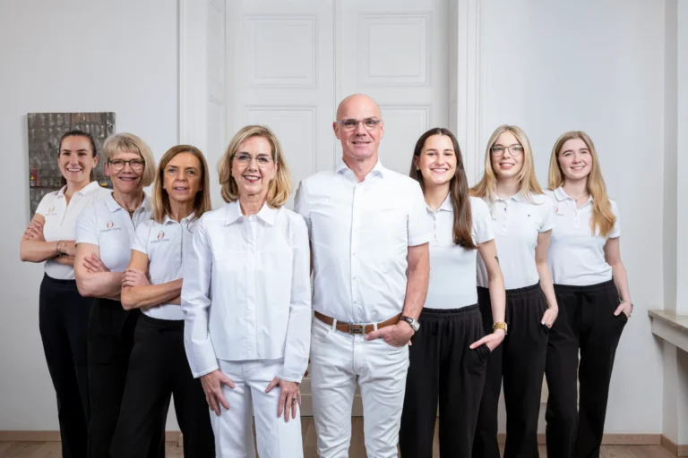 Das Team der Praxis Orthopädie Osburg in Wuppertal
